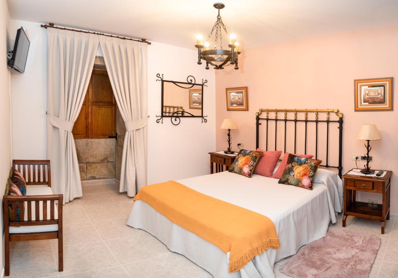 Pensjonat Casa Ravel Silleda Zewnętrze zdjęcie